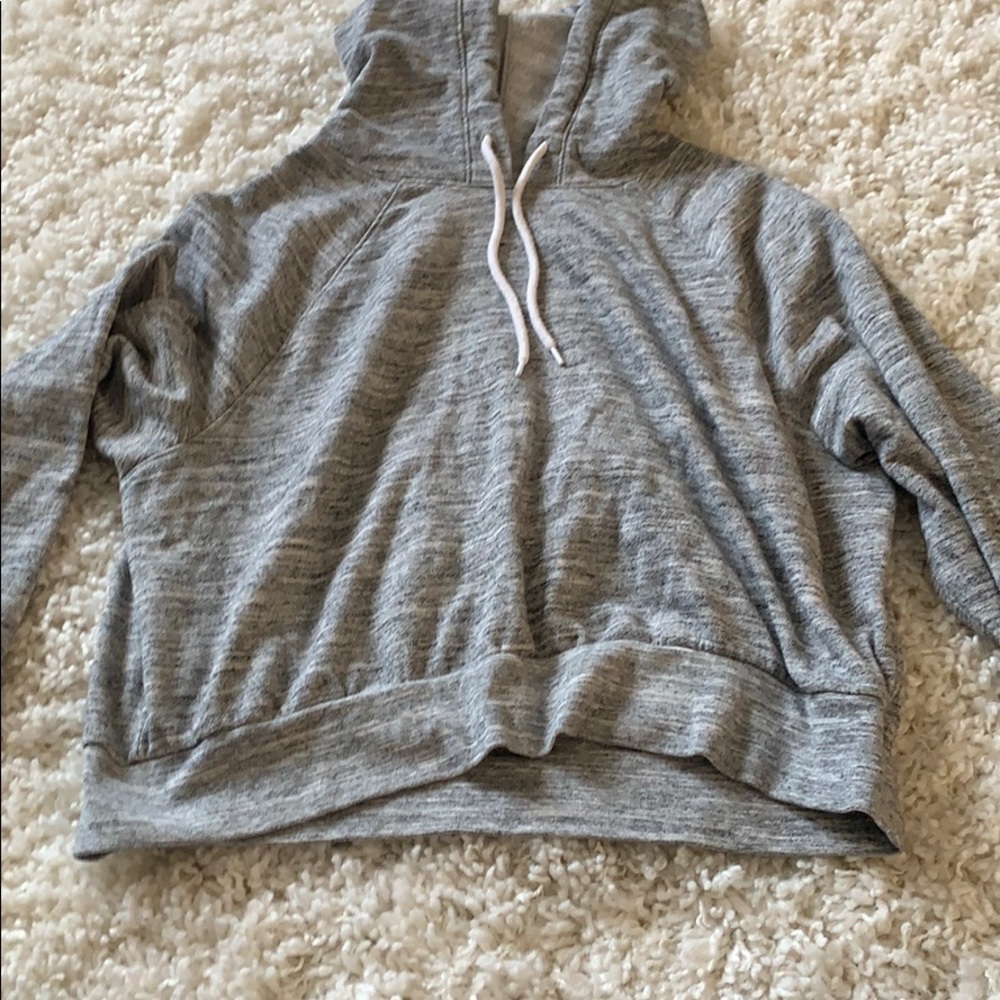 Cropped hoodie